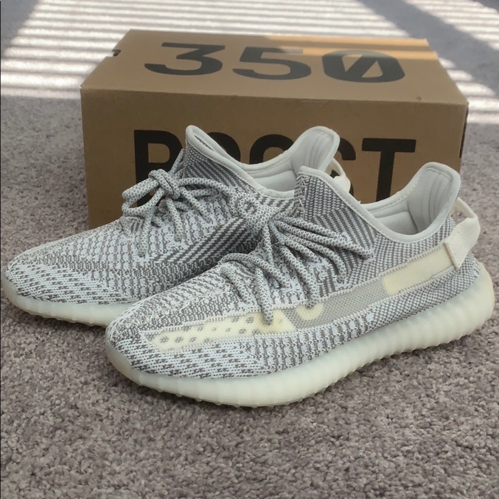 Brand New/Never Worn Yeezy Boost 350 V2